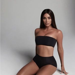 New Skims BANDEAU black